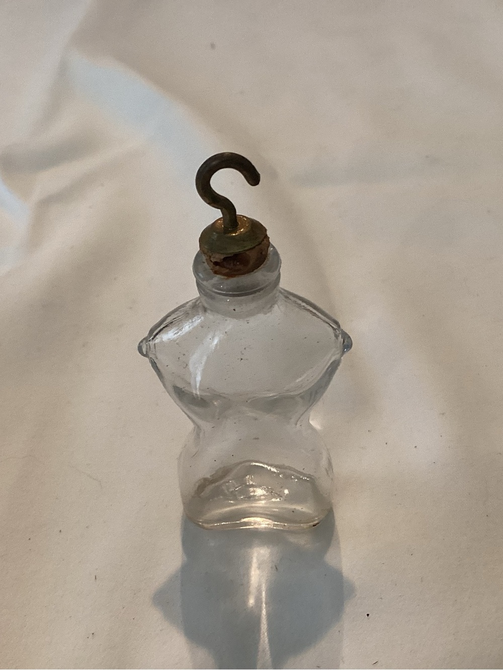 Vtg. Schiaparelli “Shocking “ torso miniature perfume bottle. Sample size bottle - Picture 2 of 4